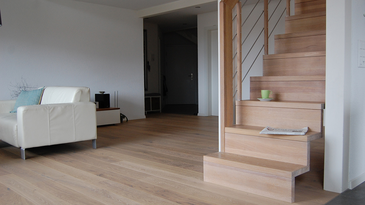 Moderne Treppen aus Holz von Zimmerei Jochen Krause