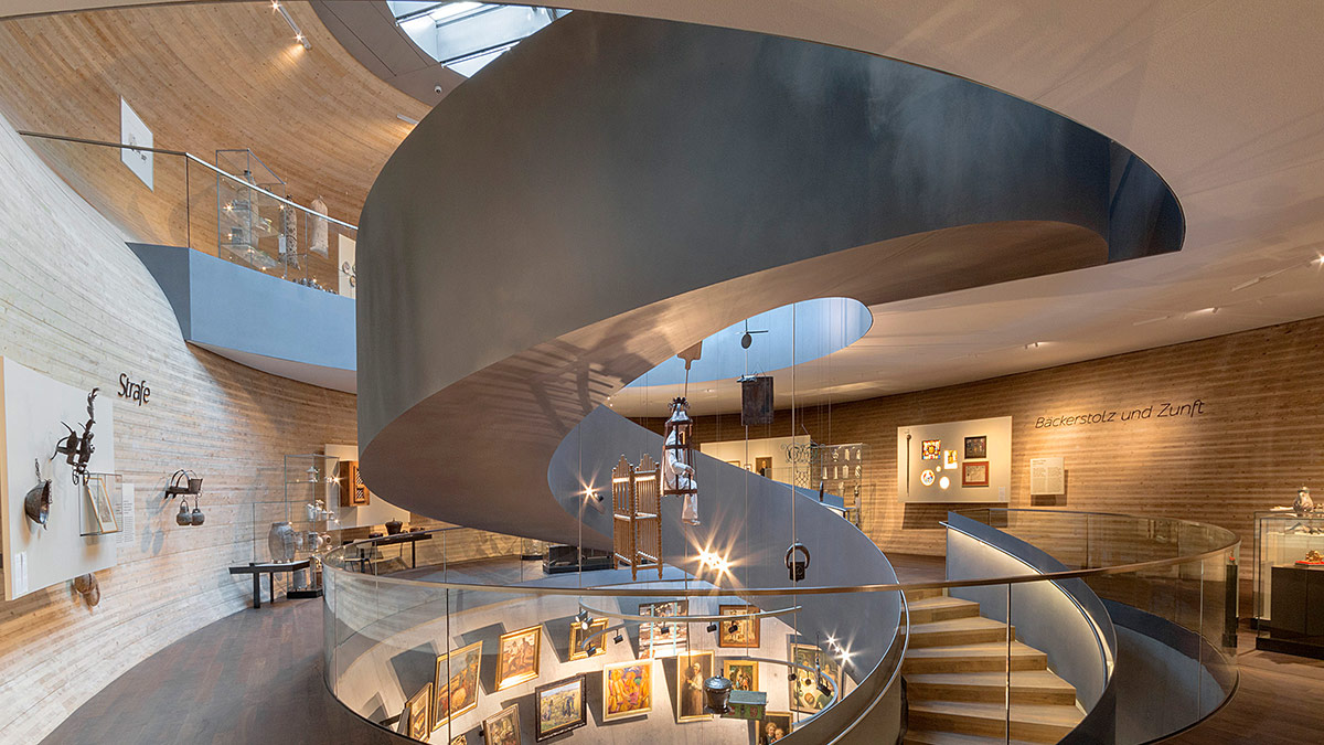 Museumstreppe aus Stahl und Holz von METALLART